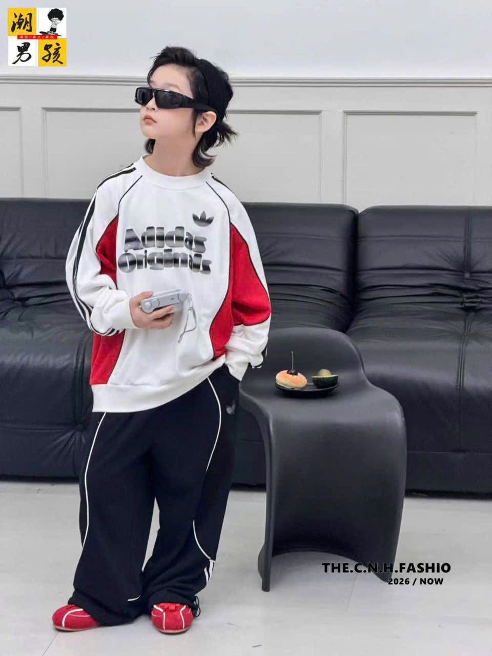 [🆕🇻🇳]  BỐP BỰ – Chuyên quần áo, giày dép, phụ kiện trẻ em cao cấp 🧑‍🧒❤️️👶⭐️  Hàng có sẵn
Tầm này hàng nỉ 1 lớp bắt đầu khan hiếm rồi
Ưng báo e liền nhaaa ^^Size 120-170
Cho bé 22/60,62kg
, shares-0✔️ , likes-2❤️️ , date-2025-10-19 17:08:48🇻🇳🇻🇳🇻🇳📰🆕