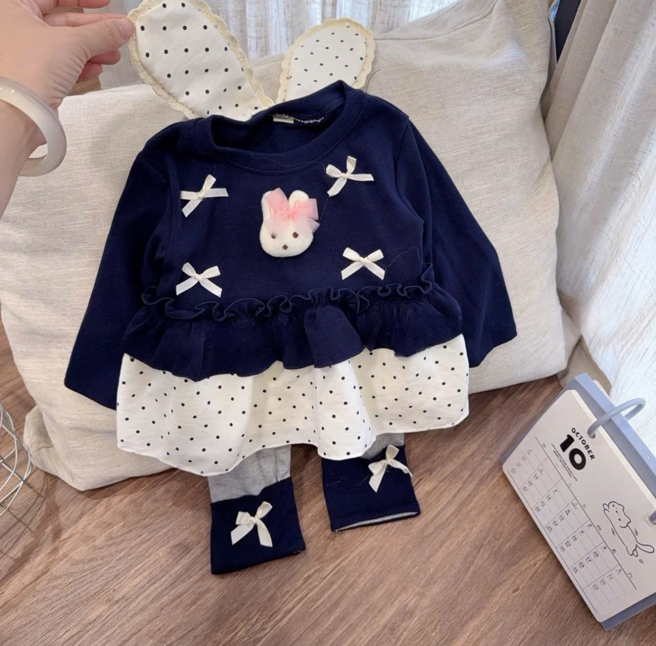 [🆕🇻🇳]  Danni Store – Cửa hàng quần áo sơ sinh & trẻ em 🧑‍🧒❤️️👶⭐️  SET BỘ LEN LÔNG THỎ CHO BÉ GÁIÁo được thiết kế xoè dáng váy phối ren 2 lớp bèo điệu đà tiểu thư ，Stikco nhồi bông ,kèm nơ được thêu vào tỉ mỉ.
Chất li , shares-0✔️ , likes-5❤️️ , date-2025-10-16 21:13:58🇻🇳🇻🇳🇻🇳📰🆕