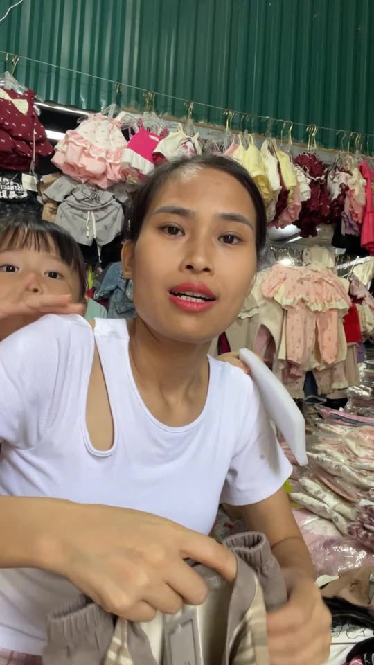 [🆕🇻🇳]  Shop Mẹ Và Bé Ben Store – 31 Thành Thái, TP Quy Nhơn 🧑‍🧒❤️️👶⭐️  Sữa non Colostrum Milk Powder Healthy Care – 300g
Sữa bò non Healthy Care Colostrum Milk Powder là sản phẩm sữa bột được chiết xuất từ sữa bò non nguyên  , shares-0✔️ , likes-1❤️️ , date-2025-10-09 16:59:29🇻🇳🇻🇳🇻🇳📰🆕