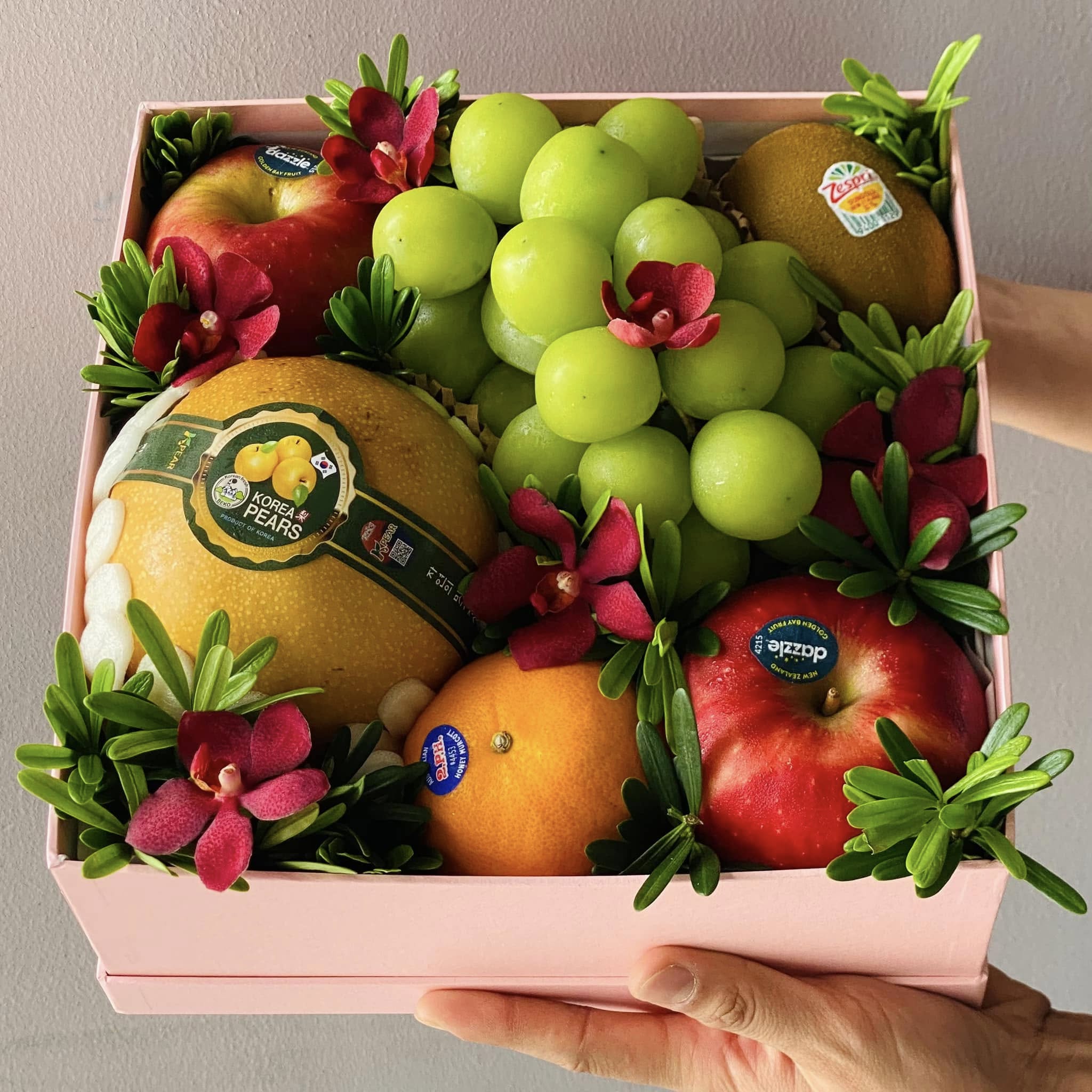 [🆕🇻🇳] Melon Garden – GlobalGap-Thế giới dưa lưới và thực phẩm sạch hữu cơ  🍔 Top1Food  🍜 Chương trình 20/10: 

Tiệm làm mẫu quà tặng cho Thầy cô giáo với giá rất hợp lý: 

Mẫu hộp hồng vuông: 500k (chưa bao gồm VAT)

Chương trình 20/10: 

Tiệm  , shares-0✔️ , likes-0❤️️ , date-2025-10-16 20:44:12🇻🇳🇻🇳🇻🇳📰🆕