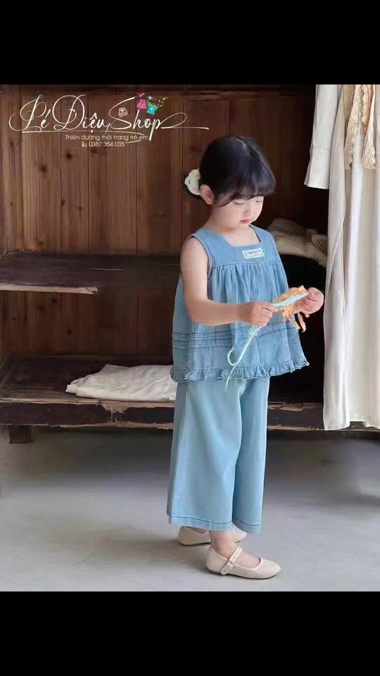 [🆕🇻🇳]  PÉ ĐIỆU SHOP Quần Áo Trẻ Em Cần Thơ 🧑‍🧒❤️️👶⭐️  Set denim bé gái siêu xinh – Mềm mại, thoáng mát cả ngày!Set gồm áo 2 dây dáng babydoll phối bèo nhẹ nhàng cùng quần suông denim cực đáng yêu
Chất vải , shares-0✔️ , likes-0❤️️ , date-2025-10-12 04:06:49🇻🇳🇻🇳🇻🇳📰🆕