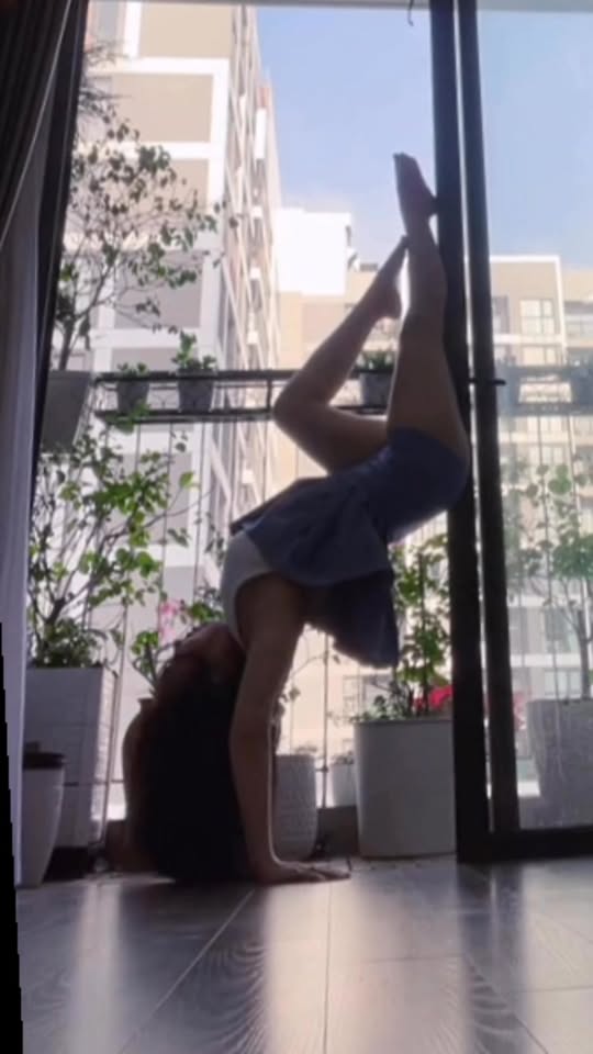 [🆕🇻🇳] Hương Trinh yoga – Huấn luyện viên cá nhân 🧘 Top1Yoga 🤸🏻‍♀️ Rút hanstand với tường
Dành cho ai muốn chinh phục hst , cực dễ siêu đẹp , shares-0✔️ , likes-20❤️️ , date-2025-10-11 01:15:18🇻🇳🇻🇳🇻🇳📰🆕