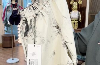 [🆕🇻🇳]  KAI Kids Studio – Chuyên cung cấp sản phẩm thời trang trẻ em 🧑‍🧒❤️️👶⭐️ Helloo c\u00e1c Mom, nay em v\u1ec1 nhi\u1ec1u M\u1eabu Xinh X\u0129u, Deal c\u1ef1c S\u1ed1c\ufffd”},”id”:”UzpfSTEwMDA3MDg1OTQzNzAwMzpWSzoxMDQ4MDY2NDcwNjM , shares-24✔️ , likes-11K❤️️ , date-2025-10-11 20:09:33🇻🇳🇻🇳🇻🇳📰🆕