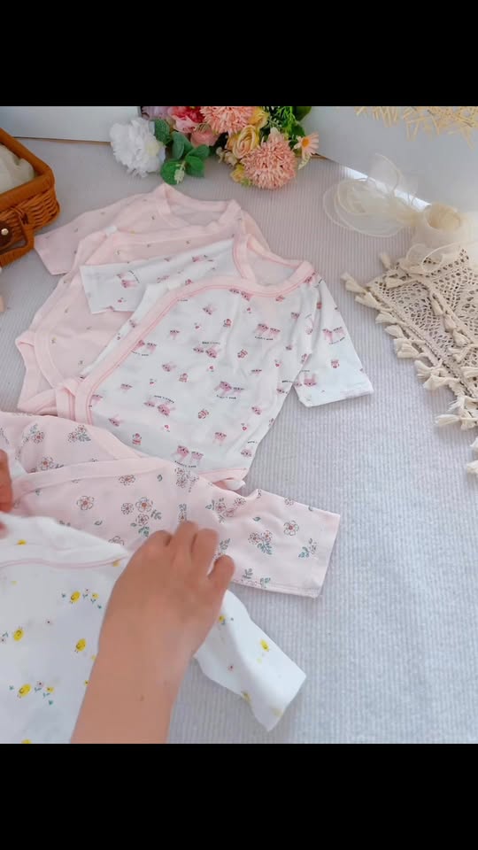 [🆕🇻🇳]  Nhà Cô Trúc – Chuyên: Bodysuit,sleep,Romper hàng Xuất dư các hãng xịn xò, hàng Qccc săn sale giá hời… cho Bé Yêu 🧑‍🧒❤️️👶⭐️  , shares-0✔️ , likes-8❤️️ , date-2025-10-11 15:45:42🇻🇳🇻🇳🇻🇳📰🆕