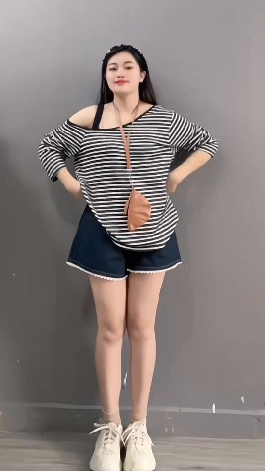 [🆕🇻🇳] Thu nguyễn bigsize – chuyên hàng bigsize nữ giá tận xưởng size từ 55-100kg 👕 Top1Fashion 👗   Áo tay dài cách điệu dây 1 bên nhìn là mê
Tạo điểm nhấn uyển chuyển, nữ tính mà vẫn sang xịn
Chất vải mềm, thoáng mát – mặc lên tôn dáng cực
Mix châ , shares-0✔️ , likes-3❤️️ , date-2025-10-12 13:48:18🇻🇳🇻🇳🇻🇳📰🆕