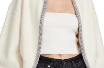 [🆕🇻🇳] CLARA – VNXK chi nhánh Hà Nội 👕 Top1Fashion 👗  Cardigan Alexanderwng
Đường viền đá bling cực hút mắt, đẹp nhẹ nhàng mà cực sang luôn ạ
Size S M L
=======
Chi tiết inbox e nha
SHIP COD TOÀN QUỐC
Link , shares-0✔️ , likes-0❤️️ , date-2025-10-15 23:15:38🇻🇳🇻🇳🇻🇳📰🆕