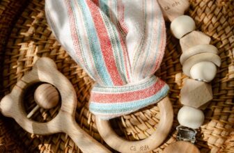 [🆕🇻🇳]  ONION HOUSE – Cửa tiệm thời trang cho bé 🧑‍🧒❤️️👶⭐️  Một hộp quà ấm áp với những nguyên liệu mộc mạc, tự nhiên. Từng sợi vải, thớ gỗ giản dị và đơn thuần như chính em bé của bạn. Cùng tiệm chào đón bé yêu đế , shares-0✔️ , likes-2❤️️ , date-2025-10-12 17:12:54🇻🇳🇻🇳🇻🇳📰🆕