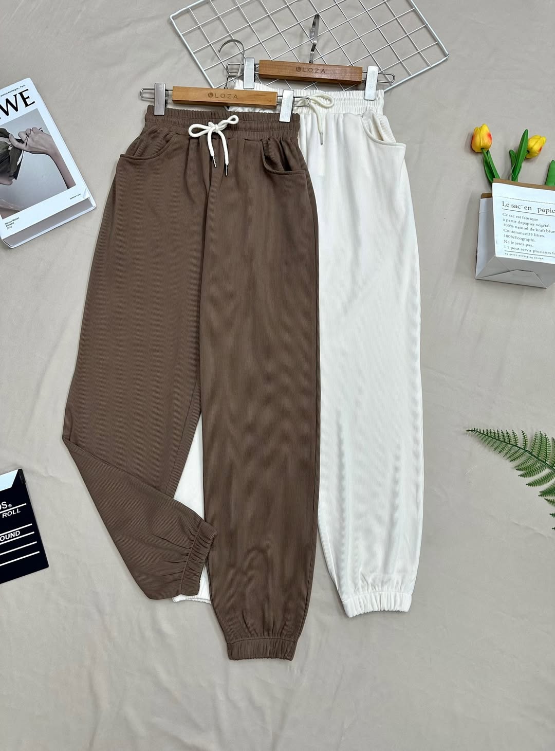 [🆕🇻🇳] Season Studios  – Cửa hàng quần áo nữ 👕 Top1Fashion 👗  Toả sáng cùng nàng thơ @josie__ssiii trong item ÉLAN RUFFLES TOP phiên bản “polka dot” trendy, đây cũng là sản phẩm thuộc top best seller nhà SSInbox SS , shares-0✔️ , likes-3❤️️ , date-2025-10-27 03:01:16🇻🇳🇻🇳🇻🇳📰🆕