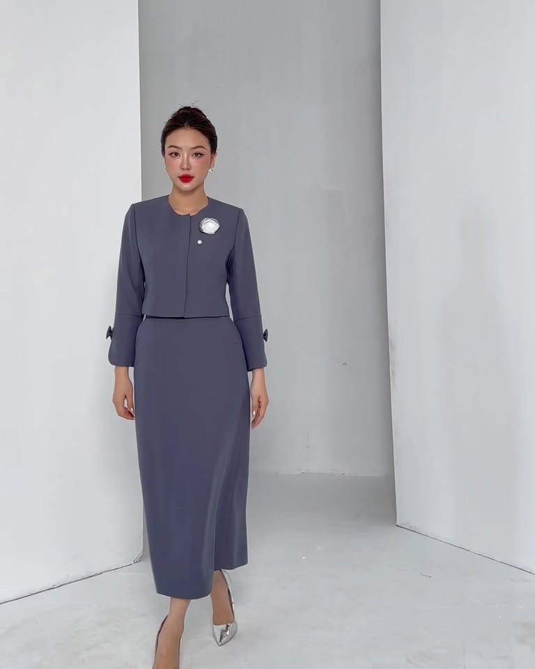 [🆕🇻🇳] Bella Store 𝘔𝘢𝘯𝘨 đ𝘦̂́𝘯 𝘤𝘩𝘰 𝘤𝘰𝘯 𝘯𝘩𝘶̛̃𝘯𝘨 𝘨𝘪̀ 𝘵𝘰̂́𝘵 𝘯𝘩𝘢̂́𝘵 👕 Top1Fashion 👗  Kính BLUE ELEPHANT mẫu mới nhé cả nhà ơiiii
Brand của Hàn làm mưa làm gió tiktok thời gian gần đây. Saleee off 70% only 1⃣( tag 3 củ hơn )Size 55 , shares-1✔️ , likes-0❤️️ , date-2025-10-23 01:22:39🇻🇳🇻🇳🇻🇳📰🆕