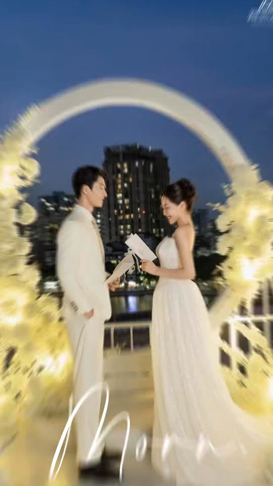 [🆕🇻🇳] Dáng Xinh Shop – VNXK – Chuyên bán quần áo hàng VNXK (có sỉ giá tốt) 👕 Top1Fashion 👗  DKNY
200k
Size XS,S,M,L,XL
Áo một lớp, chất thun layzon phối da thời trang
#freeship các đơn chuyển khoản trước ạ
, shares-0✔️ , likes-3❤️️ , date-2025-10-15 22:10:56🇻🇳🇻🇳🇻🇳📰🆕