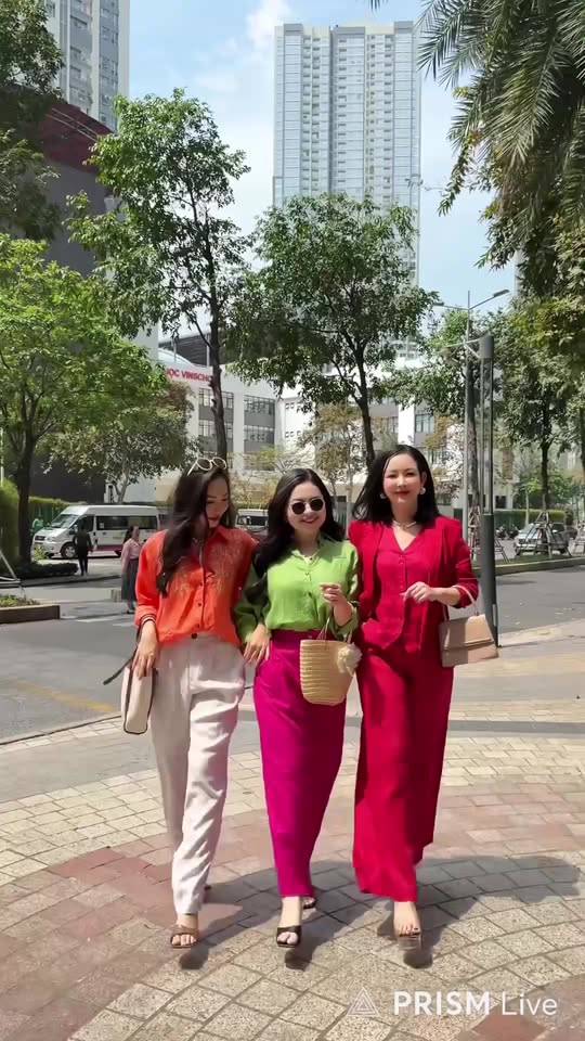 [🆕🇻🇳] Bích Loan VNXK – chuyên hàng xuất dư xịn 👕 Top1Fashion 👗   Sang quá  hãng bán 179$ gu bạn nào chốt nhaAi Ng 94-96 vùa nhé !
, shares-0✔️ , likes-1❤️️ , date-2025-10-16 01:27:27🇻🇳🇻🇳🇻🇳📰🆕