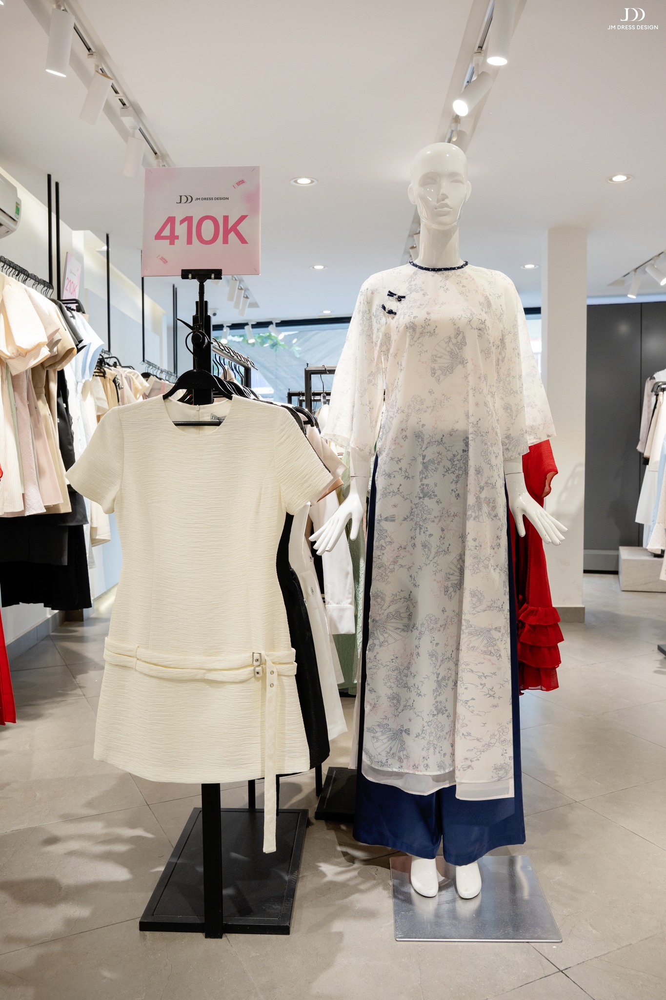 [🆕🇻🇳] JM – thương hiệu thời trang JM DRESS DESIGN 👕 Top1Fashion 👗   TOÀN BỘ 𝐀́𝐎 𝐃𝐀̀𝐈 𝐗𝐔𝐀̂𝐍 𝐕𝐔̃ LẦN ĐẦU SALE KỊCH NÓC 𝟑𝟎%
IB nhận ngay các mẫu còn hàngChỉ duy nhất trong đại tiệc “Deal tặng nàng – Quà ngập tràn”, BST Áo , shares-1✔️ , likes-47❤️️ , date-2025-10-19 17:27:25🇻🇳🇻🇳🇻🇳📰🆕