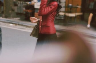 [🆕🇻🇳] H’allure – Thiết kế – Thời trang  [🆕Top1Vietnam🇻🇳] 👕 Top1Fashion 👗  𝐄𝐅𝐅𝐎𝐑𝐓𝐋𝐄𝐒𝐒 𝐏𝐎𝐈𝐒𝐄Blazer không cần quá nhiều chi tiết để thể hiện giá trị của mình. Chính kết cấu đứng dáng và sắc độ nổi bật khiến người mặc giữ được sự c , shares-0✔️ , likes-36❤️️ , date-2025-10-22 19:06:10🇻🇳🇻🇳🇻🇳📰🆕