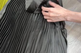 [🆕🇻🇳] Zaness Hàng Xuất Khẩu – Chuyên hàng hiệu xuất khẩu 👕 Top1Fashion 👗  PLEATED SATIN SKIRT , chân váy lụa xếp ly hai màu siêu sang – thanh lịch – XS S MĐỊA CHỈ: 128/22 Bành Văn Trân, Phường Bảy Hiền, Quận Tân Bình, Tp.HCM , shares-0✔️ , likes-2❤️️ , date-2025-10-16 01:17:18🇻🇳🇻🇳🇻🇳📰🆕