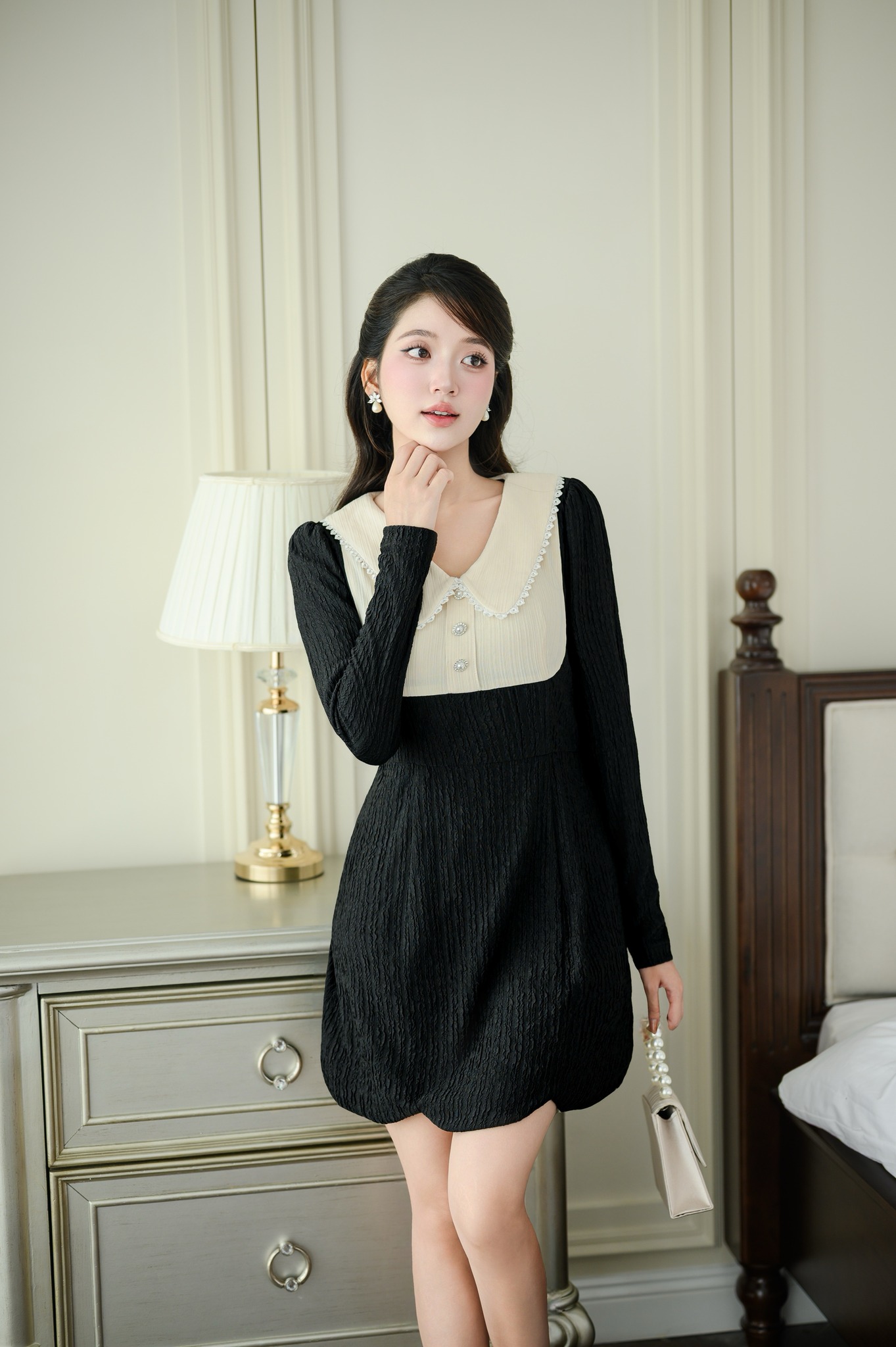 [🆕🇻🇳] Daphneé  – Towards elegance, tenderness, femininity but still posssesing high application 👕 Top1Fashion 👗  𝐑𝐞𝐰𝐫𝐢𝐭𝐞 𝐭𝐡𝐞 𝐒𝐭𝐚𝐫𝐬 | 𝐒𝐡𝐞𝐥𝐥𝐲 𝐃𝐫𝐞𝐬𝐬
Chiếc váy làm điểm nhấn cho tủ đồ của các quý cô trong mùa thu đông này gọi tên Shelly dress. Daphneé sử dụng chất liệu xố , shares-1✔️ , likes-6❤️️ , date-2025-10-19 17:32:43🇻🇳🇻🇳🇻🇳📰🆕