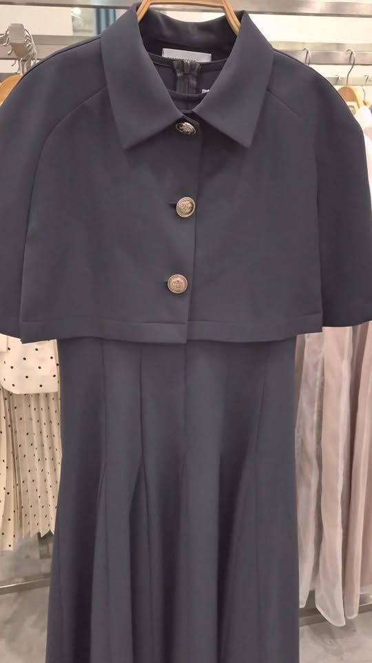 [🆕🇻🇳] RENOIR DESIGN 👕 Top1Fashion 👗  Pop-up store | 52 Ba Trieu
Một store pop-up của Renoir tại địa điểm 52 Bà Triệu, Hoàn Kiếm, HN dành riêng một fitting room cho khách hàng muốn trải nghiệm  , shares-0✔️ , likes-9❤️️ , date-2025-10-23 23:13:45🇻🇳🇻🇳🇻🇳📰🆕