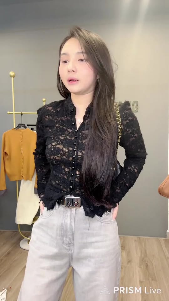 [🆕🇻🇳] Ha Thu Hoang Clothing – Chuyên Thời Trang Nữ 👕 Top1Fashion 👗  Các chi vào live với em nha , shares-0✔️ , likes-45❤️️ , date-2025-10-18 21:01:24🇻🇳🇻🇳🇻🇳📰🆕