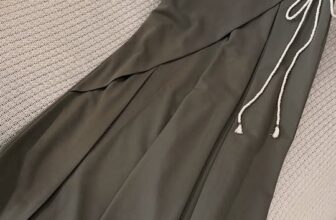 [🆕🇻🇳] VIVIKA ra đời năm 2021 bởi Founder cùng đội ngũ thiết kế trẻ năng động với triết lý: SHINE YOUR WAY 👕 Top1Fashion 👗  Gợi ý những dáng quần nên có từ SUITS BY CHAN
#vivikaclothing #vivika #suitsbychan #style #trend #fashion #design #thietke #thoitrang #dichoi #ootd #stree , shares-0✔️ , likes-61❤️️ , date-2025-10-19 20:31:03🇻🇳🇻🇳🇻🇳📰🆕