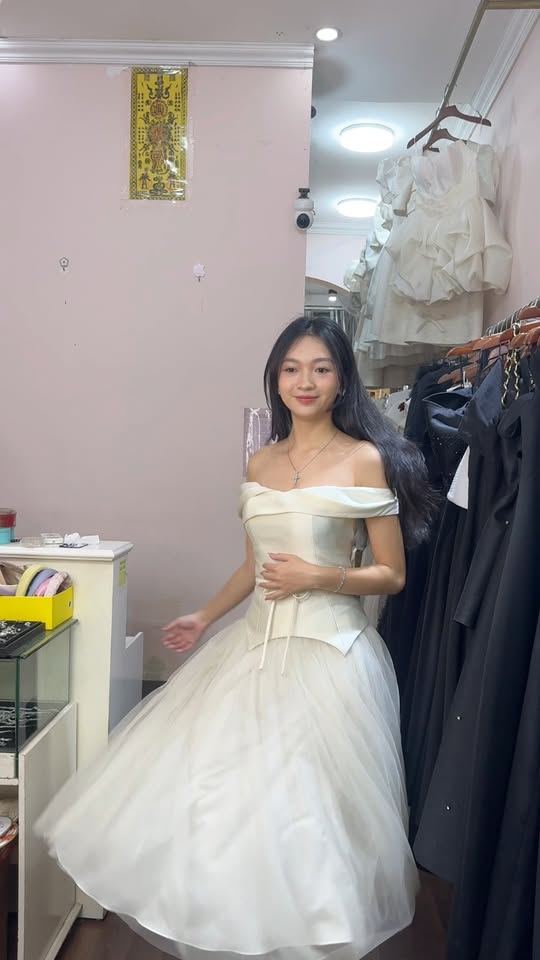 [🔑🇻🇳] WeDress cho thuê váy thiết kế, vintage, chụp ảnh cưới tại Hà Nội 🤝 Top1Rent 🔑   , shares-0✔️ , likes-2❤️️ , date-2025-10-19 18:01:14🇻🇳🇻🇳🇻🇳📰🆕
