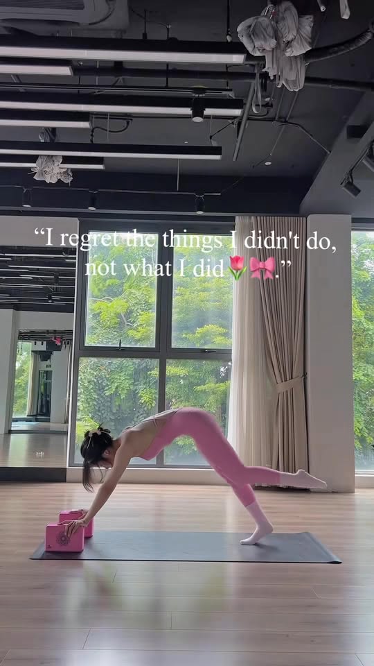 [🆕🇻🇳] helo (Đồ tập cao cấp) – ✨Helo cửa hàng đồ tập yoga cao cấp✨ – [🆕Top1Vietnam🇻🇳] 🧘 Top1Yoga 🤸🏻‍♀️ Tín đồ dành cho nàng nào yêu màu Hồng nha Jumpsuit Hàng thiết kế nhà helo ạ 
Cmt (xin giá) add gửi ngay mã giảm giá nha #yogahai #xuhuong #yoga #jumpsuiton , shares-0✔️ , likes-28❤️️ , date-2025-10-22 22:22:34🇻🇳🇻🇳🇻🇳📰🆕