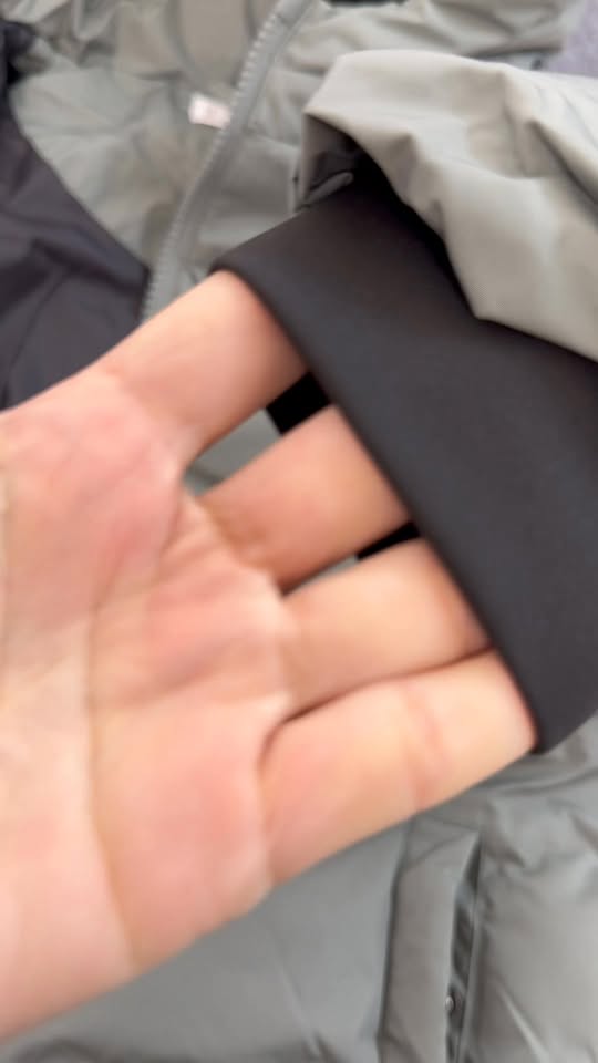 [🆕🇻🇳] HeraDG 👕 Top1Fashion 👗  TẠI SAO NÊN CHỌN MỘT CHIẾC ÁO DẠ TWEED CHO MÙA ĐÔNG NÀY ?
Giữa tiết trời giao mùa se lạnh, nàng chỉ cần một chiếc áo dạ tweed thật tinh tế là đủ để toả sán , shares-0✔️ , likes-2❤️️ , date-2025-10-24 15:17:59🇻🇳🇻🇳🇻🇳📰🆕