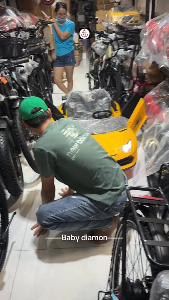 [🧸️🇻🇳] Xe điện cho bé Baby Diamon 🎈Top1Toys🧸️  Xe điện trẻ em lamborghini BDQ 019 #babydiamon , shares-0✔️ , likes-0❤️️ , date-2025-10-24 16:03:03🇻🇳🇻🇳🇻🇳📰🆕