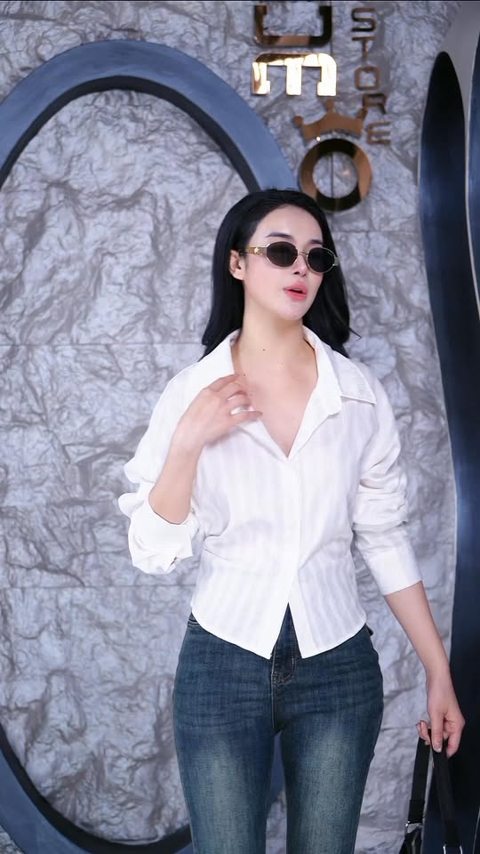 [🆕🇻🇳] Sumo Store – Cửa hàng quần áo nữ 👕 Top1Fashion 👗  Có những thương yêu chỉ cần một cái ôm là đủ xoa dịu cả một ngày dài
______________________
ĐẶC QUYỀN CHO THÀNH VIÊN NHÓM SUMO STORE
Pass lại đồ = nhậ , shares-0✔️ , likes-2❤️️ , date-2025-10-19 16:03:25🇻🇳🇻🇳🇻🇳📰🆕