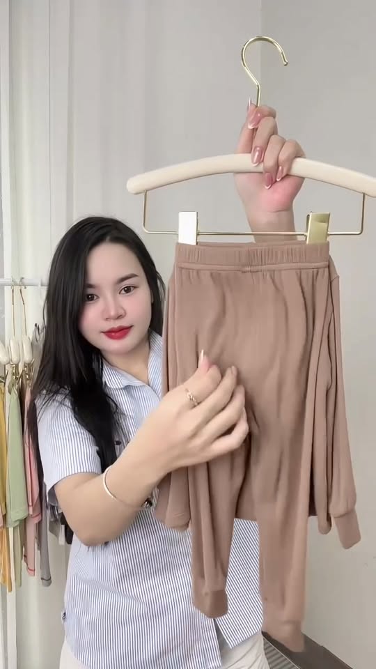 [🆕🇻🇳] Huê Đinh CoMy Kids 2 – Chuyên sỉ lẻ áo khoác, quần áo cho bé 🧑‍🧒❤️️👶⭐️ Bộ dài tăm thun tăm Hàn cho bé , shares-0✔️ , likes-3❤️️ , date-2025-10-23 15:23:02🇻🇳🇻🇳🇻🇳📰🆕