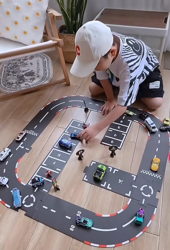 [🧸️🇻🇳] Lif Toys- Đồ chơi trí tuệ 🎈Top1Toys🧸️  Chơi bộ này xong thì đừng đố con “Đến vòng xuyến phải đi thế nào?” hay “biển báo chữ P là gì?” nữa nhé   #xephinhgiaothong  #roadpuzzle  #mideertoys , shares-0✔️ , likes-0❤️️ , date-2025-10-24 17:22:11🇻🇳🇻🇳🇻🇳📰🆕