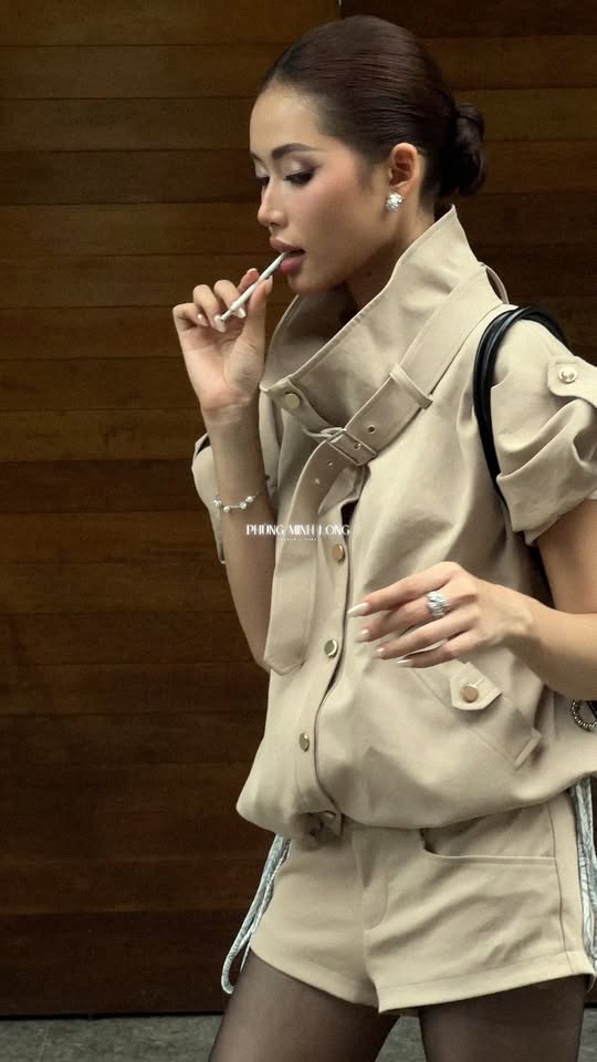 [🆕🇻🇳] RENOIR DESIGN 👕 Top1Fashion 👗  Pop-up store | 52 Ba Trieu
Một store pop-up của Renoir tại địa điểm 52 Bà Triệu, Hoàn Kiếm, HN dành riêng một fitting room cho khách hàng muốn trải nghiệm  , shares-0✔️ , likes-9❤️️ , date-2025-10-23 23:13:45🇻🇳🇻🇳🇻🇳📰🆕