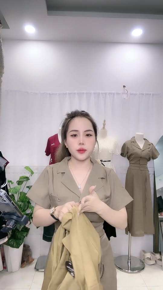 [🆕🇻🇳] MÌ WORKSHOP – Cửa hàng quần áo 👕 Top1Fashion 👗  Comfortably powerful, endlessly wearable.•••••••••••••••••••••••••••••••••••••••••••••••
Shopee:
Lazada:
Tiktok: mifworkshop.official
Cửa hàng:
29 Tr , shares-0✔️ , likes-0❤️️ , date-2025-10-31 00:46:32🇻🇳🇻🇳🇻🇳📰🆕