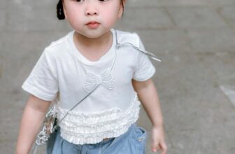 [🆕🇻🇳] Sachi Handmade – 𝘊𝘩𝘶𝘺𝑒̂𝘯 𝘱𝘩𝑢̣ 𝘬𝘪𝑒̣̂𝘯 𝘩𝘢𝘯𝘥𝘮𝘢𝘥𝘦 𝘤𝘩𝘰 𝘮𝑒̣ 𝘷𝑎̀ 𝘣𝑒́  🧑‍🧒❤️️👶⭐️  𝐊𝐞̣𝐩 𝐭𝐨́𝐜 𝐡𝐨𝐚 𝐝𝐞𝐧𝐢𝐦 – 𝐩𝐡𝐮̣ 𝐤𝐢𝐞̣̂𝐧 𝐧𝐡𝐨̉, 𝐡𝐢𝐞̣̂𝐮 𝐮̛́𝐧𝐠 𝐥𝐨̛́𝐧 𝐜𝐡𝐨 𝐨𝐮𝐭𝐟𝐢𝐭 𝐜𝐮̉𝐚 𝐛𝐞́!Ai bảo phụ kiện nhỏ không thể tạo nên điểm nhấn? Chiếc kẹp tóc hoa denim , shares-0✔️ , likes-4❤️️ , date-2025-10-22 16:30:49🇻🇳🇻🇳🇻🇳📰🆕