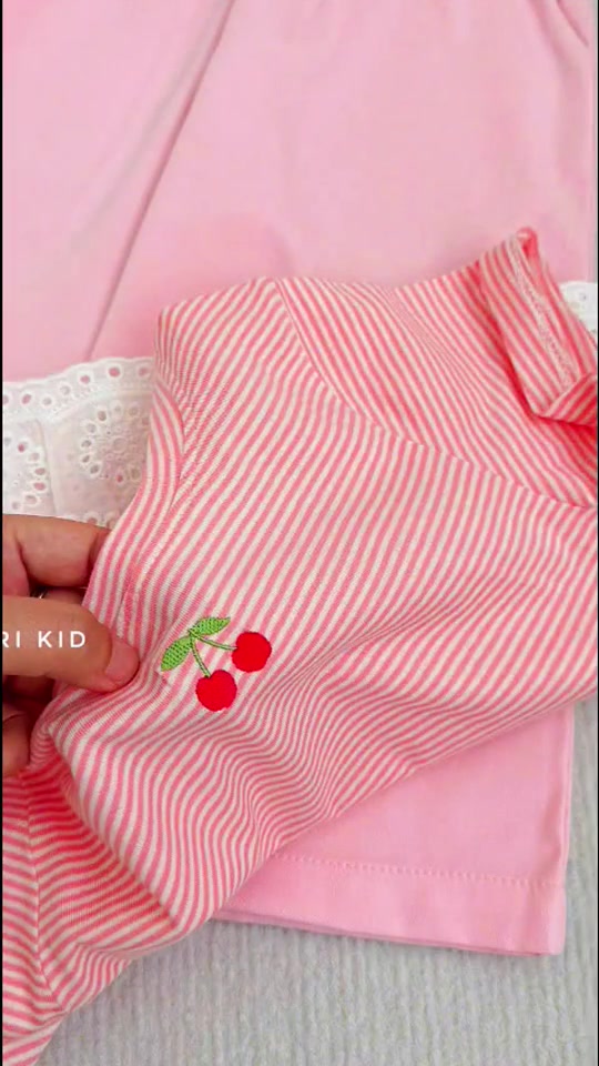 [🆕🇻🇳]  Bộ đồ ngủ trẻ em shop Bé Thơ 🧑‍🧒❤️️👶⭐️ Mùa thu chạm ngõ shop Bé ThơSet đồ thu đông dễ thương Azuri kid cho bé từ 3 tuổi đến 6 tuổi
Từ 15-20kg 20-23kgMua hàng:
Trực tiếp tại: Shop Bé Thơ
6 , shares-0✔️ , likes-0❤️️ , date-2025-10-28 22:49:48🇻🇳🇻🇳🇻🇳📰🆕