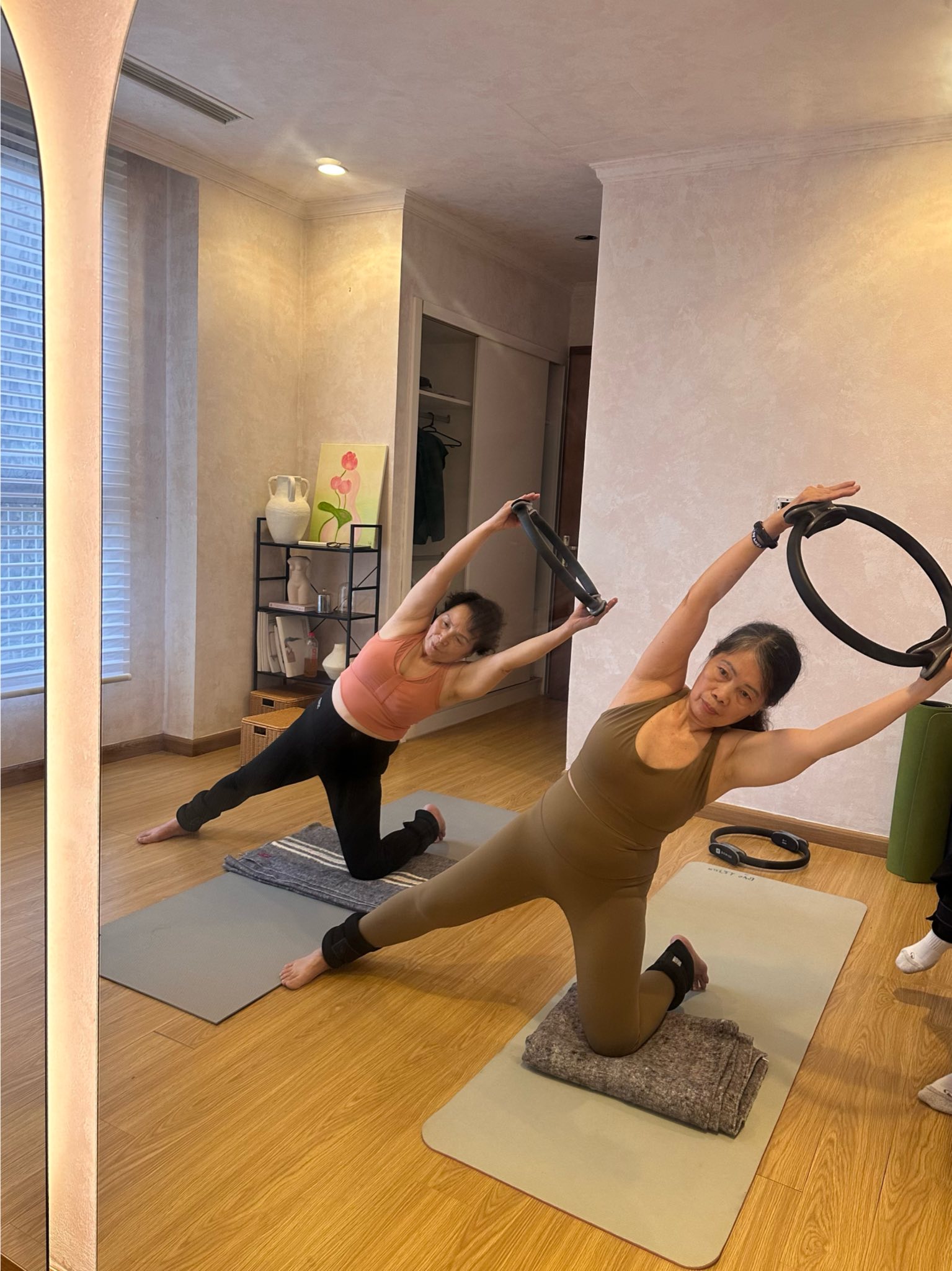 [🆕🇻🇳] Yoga Phương Miu TimesCity – Phòng tập yoga [🆕Top1Vietnam🇻🇳] 🧘 Top1Yoga 🤸🏻‍♀️ Các cô u70 ,u80 xin chào các bạn trẻ 

Pilates là một bộ môn phục hồi chấn thương và cải thiện sức khoẻ toàn diện , ban đầu được Joseph Pilates phát triển  , shares-0✔️ , likes-0❤️️ , date-2025-10-22 04:32:06🇻🇳🇻🇳🇻🇳📰🆕