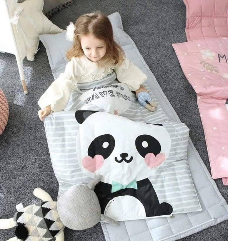 [🆕🇻🇳] Siêu Thị Mẹ và Bé 232 Hoàng liên – Lào Cai  🧑‍🧒❤️️👶⭐️  Bộ túi ngủ 3 món Hàn Quốc HOT HIT dành cho bé yêu shop e về hàng nhé ạ.!
Quá ư là đẹp ln ạ.
Túi ngủ được thiết kế vô cùng gọn gàng.
Vải Tencel 60s mát , shares-0✔️ , likes-2❤️️ , date-2025-10-24 03:30:05🇻🇳🇻🇳🇻🇳📰🆕