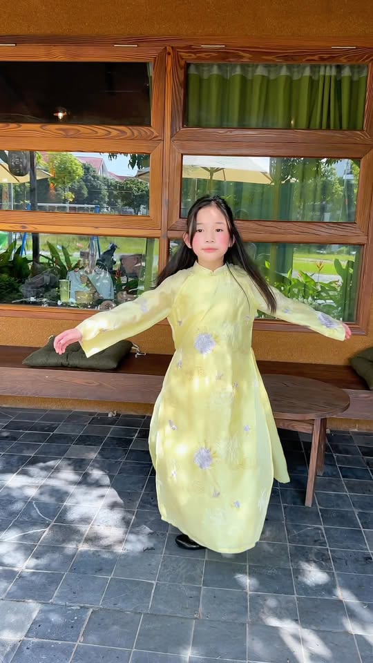 [🆕🇻🇳]  Milky Baby Shop – Thời trang bé yêu 🧑‍🧒❤️️👶⭐️ Thêm cực phẩm áo dài độc quyền này cả nhà ơi
Ai thích đẹp – độc thì về với đội nhà e!
Đừng chờ ảnh các bác ơi! Mẫu nào lên đẹp em mới nhận đơn nha – ảnh lê , shares-0✔️ , likes-0❤️️ , date-2025-10-27 21:13:22🇻🇳🇻🇳🇻🇳📰🆕