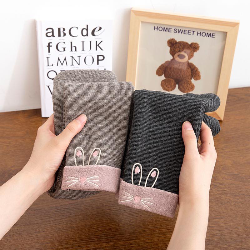 [🆕🇻🇳] Thảo Lâm Baby Shop – Cửa hàng quần áo sơ sinh – trẻ em 🧑‍🧒❤️️👶⭐️ Legging #TIỀN__CHỤC đây các mẹ ơiHÀNG SẴN SHIP Ạ. Lót nỉ dày ấm nha mẹ.Bảng size tham khảo :Size 90 12-14kg
Size 100 14-16kg
Size 110 16-18kg
Size  , shares-0✔️ , likes-1❤️️ , date-2025-10-23 16:02:11🇻🇳🇻🇳🇻🇳📰🆕