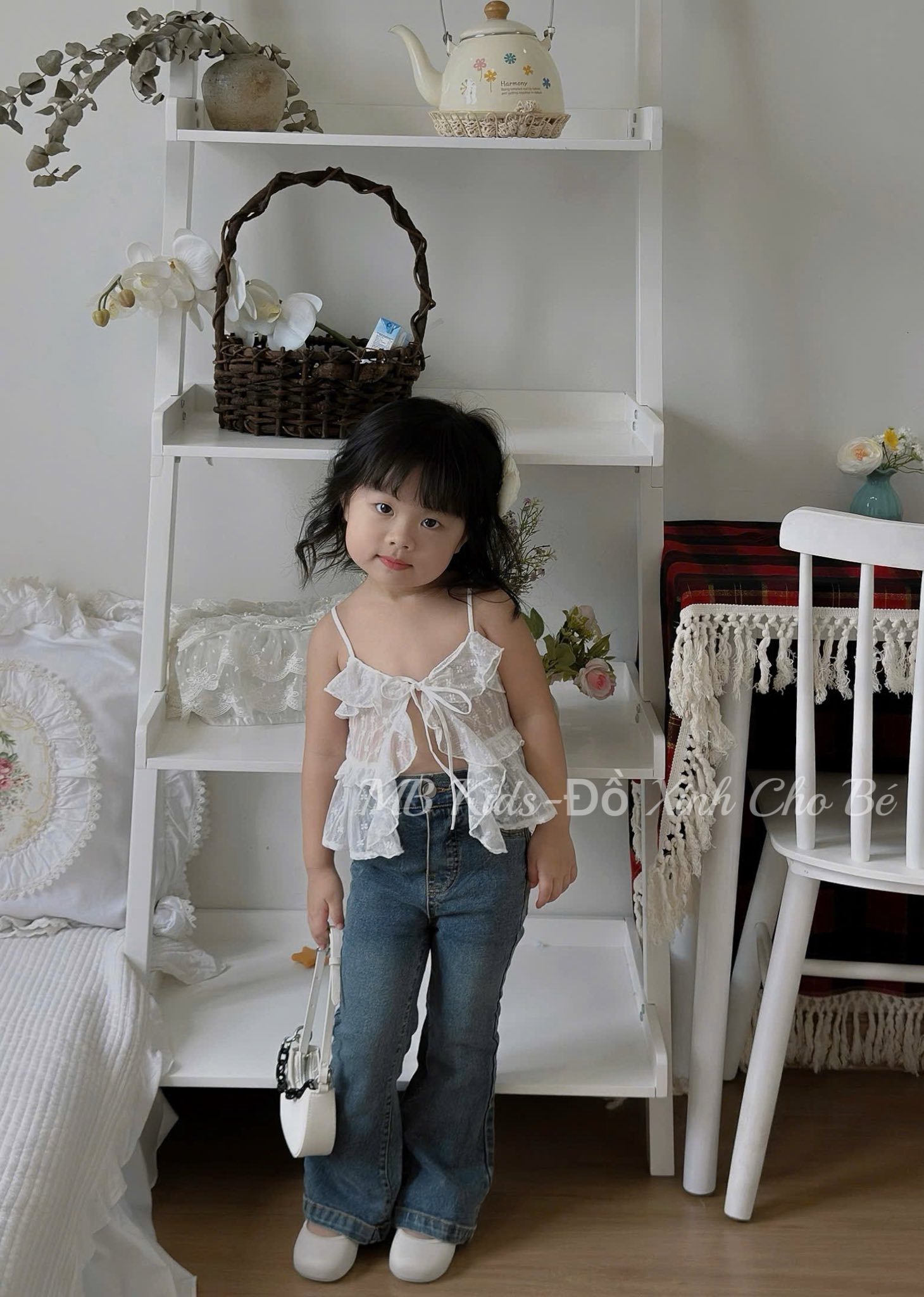 [🆕🇻🇳] Siêu thị mẹ & bé – Happy Kids Mart 🧑‍🧒❤️️👶⭐️  Sale Sale
Mũ bảo hiểm xinh xinh yêu của các bé sẵn hàng tại shop rồi nha mẹ ơi
Ảnh thật bao nét shop tự chụp ạ
Ở ngoài chất đẹp, xinh lắm lun mẹ ui. Cầm  , shares-1✔️ , likes-1❤️️ , date-2025-10-23 19:20:02🇻🇳🇻🇳🇻🇳📰🆕