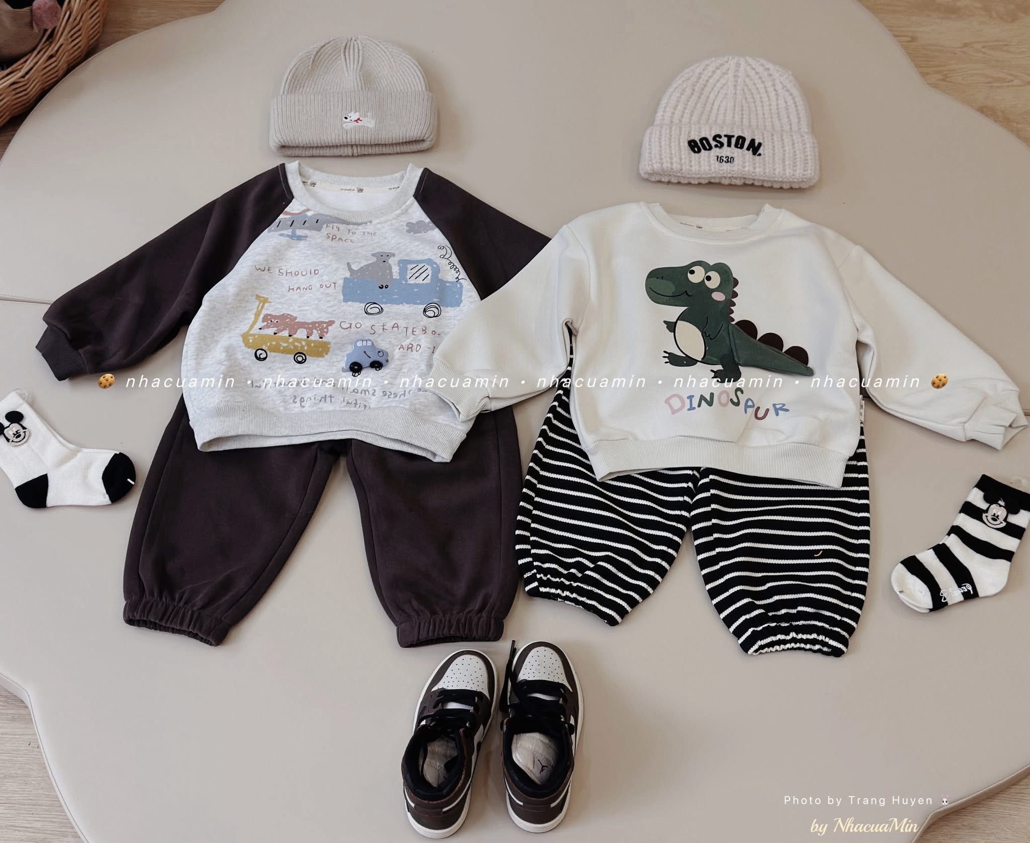 [🆕🇻🇳] Nhà của Min – Baby Clothes 🧑‍🧒❤️️👶⭐️  Các bộ nỉ siêu tiện cho mùa thu đông bé khỏi cần phải mix match gì nhiều diện cả cây đi thêm đôi giày nữa là oke ngay ạ
E hiện còn lẻ sz từ 100-130 mẹ c , shares-0✔️ , likes-6❤️️ , date-2025-10-28 22:07:15🇻🇳🇻🇳🇻🇳📰🆕