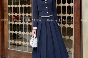 [🆕🇻🇳] La Rosa Store –  Thương hiệu thời trang dự tiệc, công sở chất lượng cao, giá tốt 👕 Top1Fashion 👗  𝐘𝐔𝐑𝐈 𝐒𝐄𝐓 – Ứng dụng linh hoạt trong mọi hoàn cảnh nhờ thiết kế minimal, dễ dàng mix với phụ kiện, gam màu xanh navy quen thuộc nịnh mắt, nịnh da. Áo vest d , shares-9✔️ , likes-69❤️️ , date-2025-10-27 23:01:36🇻🇳🇻🇳🇻🇳📰🆕