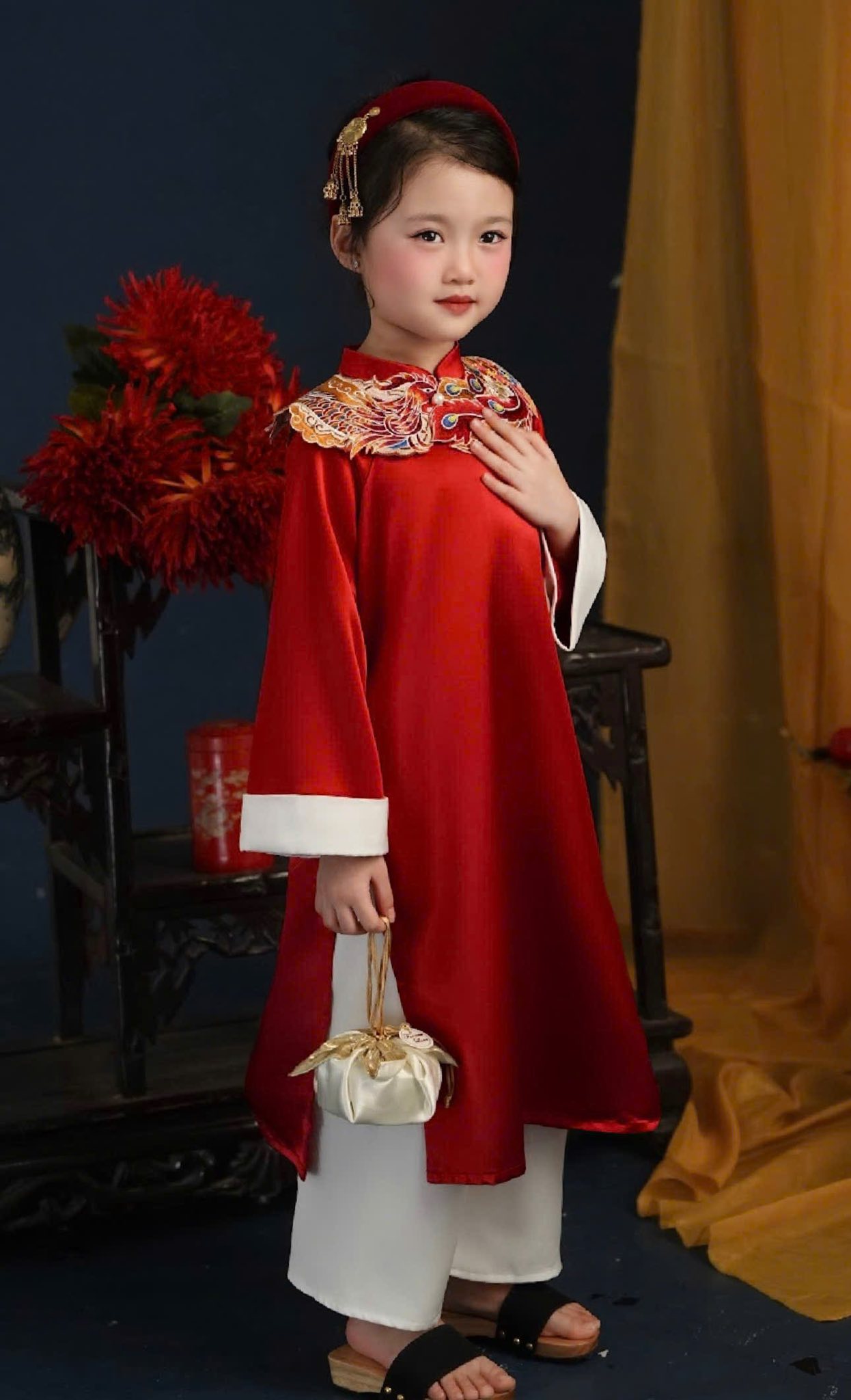 [🆕🇻🇳] Cycybon Kids – Thời Trang Và Phụ Kiện Cho Bé 🧑‍🧒❤️️👶⭐️ Truyền thống đơn giản đã xinh rồi mix với Vân Kiên Phượng Hoàng tôn lên vẽ sang trọng quý bà quá luôn ạ.Mặc Tết hay dịp lễ gì vẫn quá là okela luôn mấy  , shares-0✔️ , likes-1❤️️ , date-2025-10-27 21:19:15🇻🇳🇻🇳🇻🇳📰🆕