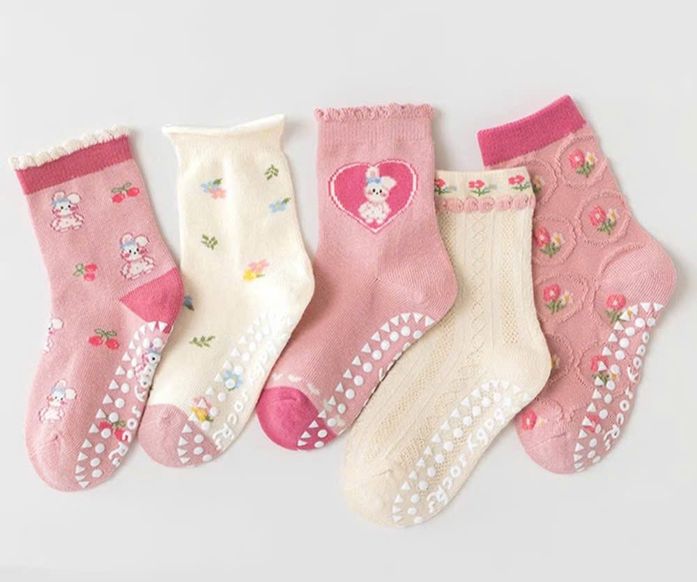 [🆕🇻🇳] Annie Babies & Kids Shop – CHUYÊN THỜI TRANG CAO CẤP CHO BÉ 🧑‍🧒❤️️👶⭐️ 𝐍𝐞𝐰 𝐀𝐫𝐫𝐢𝐯𝐚𝐥
Tất bé gái có gai chống trượt,  tone màu xinh xắn. Chất tất mềm, mịn.  Có sẵn tại shop ạ.
18 Hồng Lĩnh – Nha Trang
—————
#𝑎𝑛𝑛𝑖𝑒 , shares-0✔️ , likes-0❤️️ , date-2025-10-23 23:47:07🇻🇳🇻🇳🇻🇳📰🆕