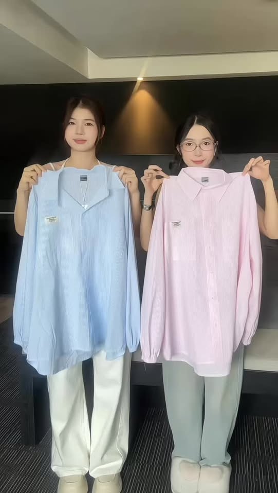 [🆕🇻🇳] Jem closet – Cửa hàng quần áo nữ  👕 Top1Fashion 👗  𝐑 𝐄 𝐒 𝐓 𝐎 𝐂 𝐊Set sơ mi DOZA – 8183 (xanh)
Tone màu xanh mát mắt kết hợp với thiết kế dạng sọc tạo điểm nhấn cho em set basic không quá đơn điệu, siêu th , shares-0✔️ , likes-2❤️️ , date-2025-10-26 01:00:48🇻🇳🇻🇳🇻🇳📰🆕