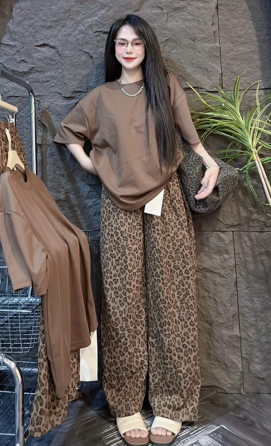 [🆕🇻🇳] Bóng đèn shop – SỈ LẺ QUẦN ÁO 👕 Top1Fashion 👗  Trơn basic hottt xỉu#2xx
, shares-0✔️ , likes-0❤️️ , date-2025-10-26 04:26:47🇻🇳🇻🇳🇻🇳📰🆕