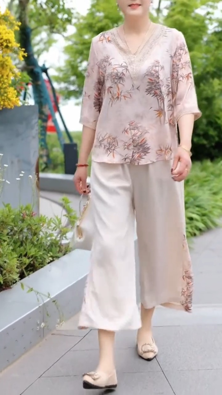 [🆕🇻🇳]  Ngọc Thuý Kids – Tổng kho sỉ lẻ Quần áo trẻ em 🧑‍🧒❤️️👶⭐️ Set 3 quần legging cho bé
Mặc với áo phong xinh xỉu
Size 8-25kg
#99k/1 set
, shares-0✔️ , likes-0❤️️ , date-2024-05-11 04:34:27🇻🇳🇻🇳🇻🇳📰🆕