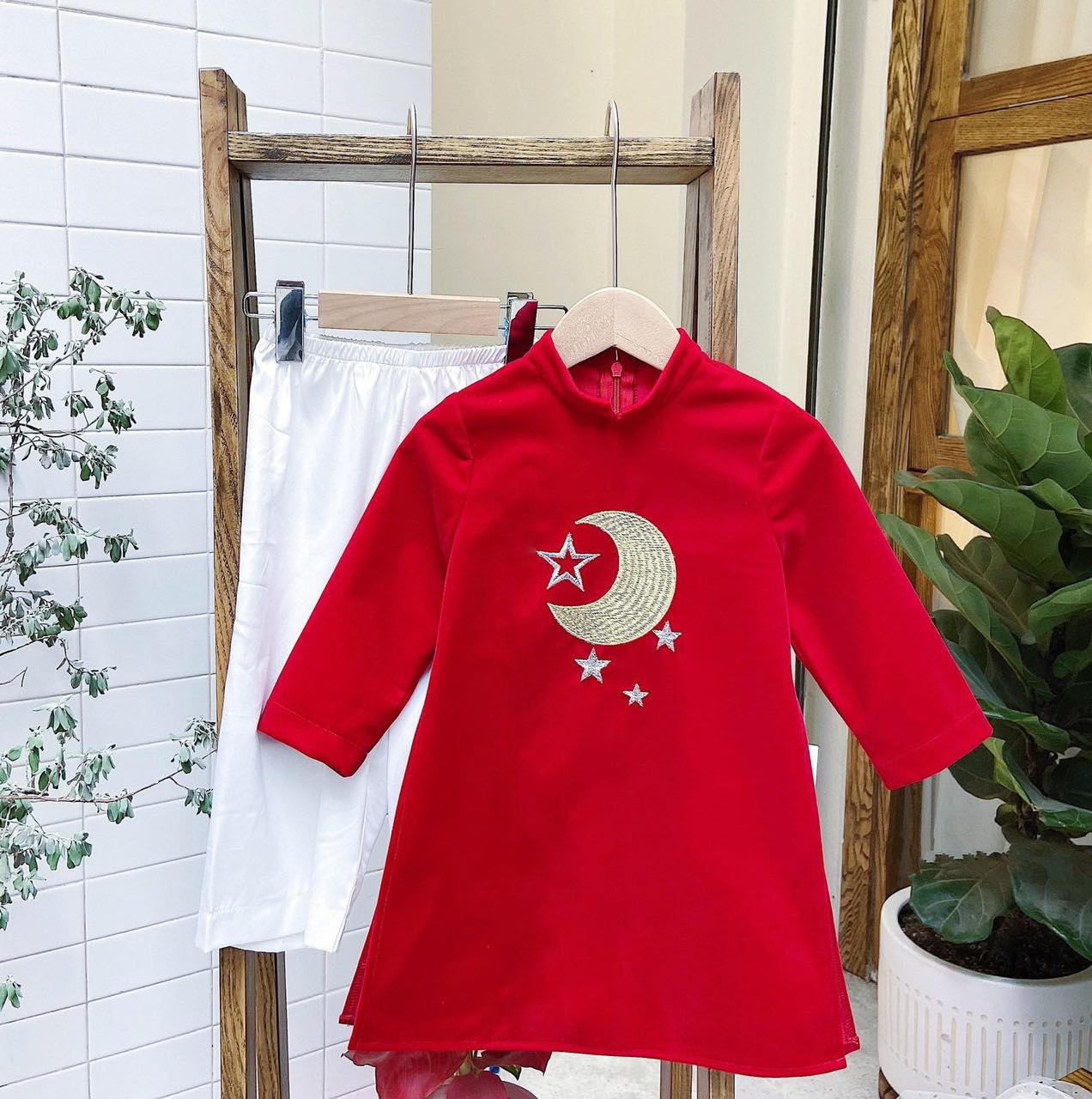 [🆕🇻🇳]  SAMI Children’s 🧑‍🧒❤️️👶⭐️ Áo dài tết cho bé
Siêu sale các mẹ chốt lẹ nhé
, shares-0✔️ , likes-0❤️️ , date-2022-01-02 18:21:12🇻🇳🇻🇳🇻🇳📰🆕