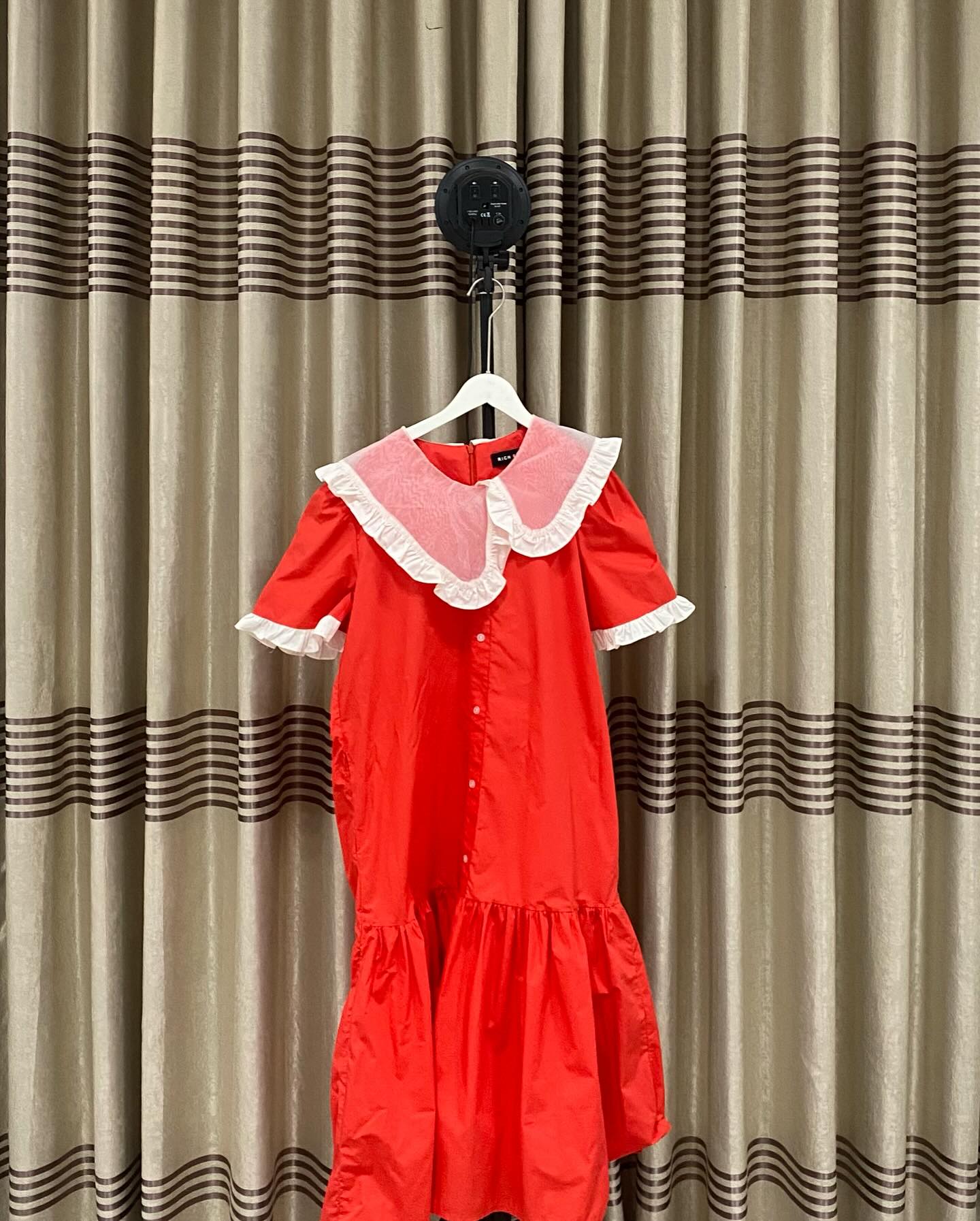 [🆕🇻🇳] RedBean.2hand – chuyên đầm si tuyển 👕 Top1Fashion 👗   HẾT Ạ220K
Ngực 108 – Dài 116
Đầm Korea, có túi, màu cam ạ
, shares-0✔️ , likes-2❤️️ , date-2024-12-28 04:37:17🇻🇳🇻🇳🇻🇳📰🆕