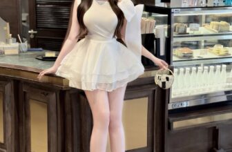 [🆕🇻🇳] Mèo Xinh Đẹp- Chuyên sỉ VNXK- Hàng Thiết kế  👕 Top1Fashion 👗  ĐẦM LỆCH VAI THẮT NƠ 3 TẦNG- KÈM HÌNH THẬT SHOP CHỤP1⃣7⃣9⃣kChất liệu: Tơ nến
_ Vòng 1  , shares-1✔️ , likes-2❤️️ , date-2025-05-10 18:12:58🇻🇳🇻🇳🇻🇳📰🆕