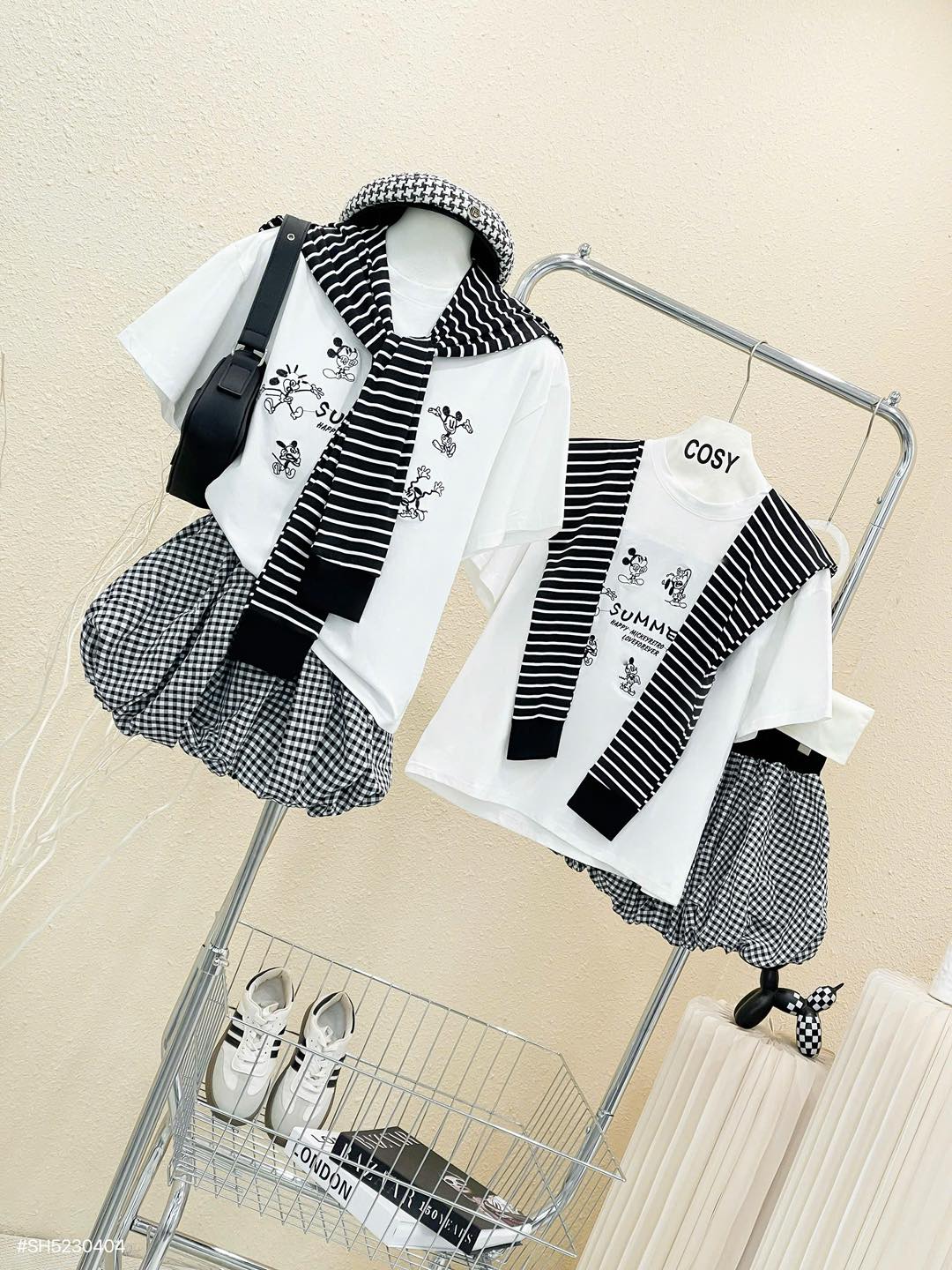 [🆕🇻🇳] Mỹ Linh House – Chuyên Sỉ – Lẻ Thời Trang Nữ Thiết Kế  👕 Top1Fashion 👗  #SH5260401
ĐANG GOM SL MAY
Sét 3 món: áo 2s trắng cv voan chấm bi kèm sm vàng
Size: SM
3⃣7⃣0⃣
, shares-0✔️ , likes-1❤️️ , date-2025-05-08 21:57:08🇻🇳🇻🇳🇻🇳📰🆕