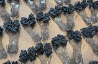 [🆕🇻🇳] Shop Annabelle – Chuyên hàng cao cấp Hong Kong, Thượng Hải, Korea 👕 Top1Fashion 👗  1 đôi dép nơ tiểu thư mưa nắng đông hè đều đi được.Nhà em chuẩn nơ to như ảnh .Gom tương tác với các c iuuuuuu 30 slot đầu tiên #2.x.x bé tí (sau cho e , shares-0✔️ , likes-3❤️️ , date-2025-05-28 18:30:22🇻🇳🇻🇳🇻🇳📰🆕